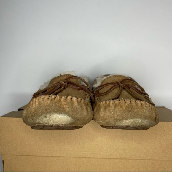 The Dakota UGG - Picture 13 of 14